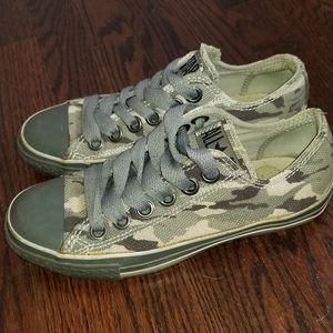 Low top Converse Allstars